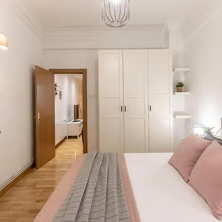 Espacioso Y Acogedor En El Centro Azkuna アパート